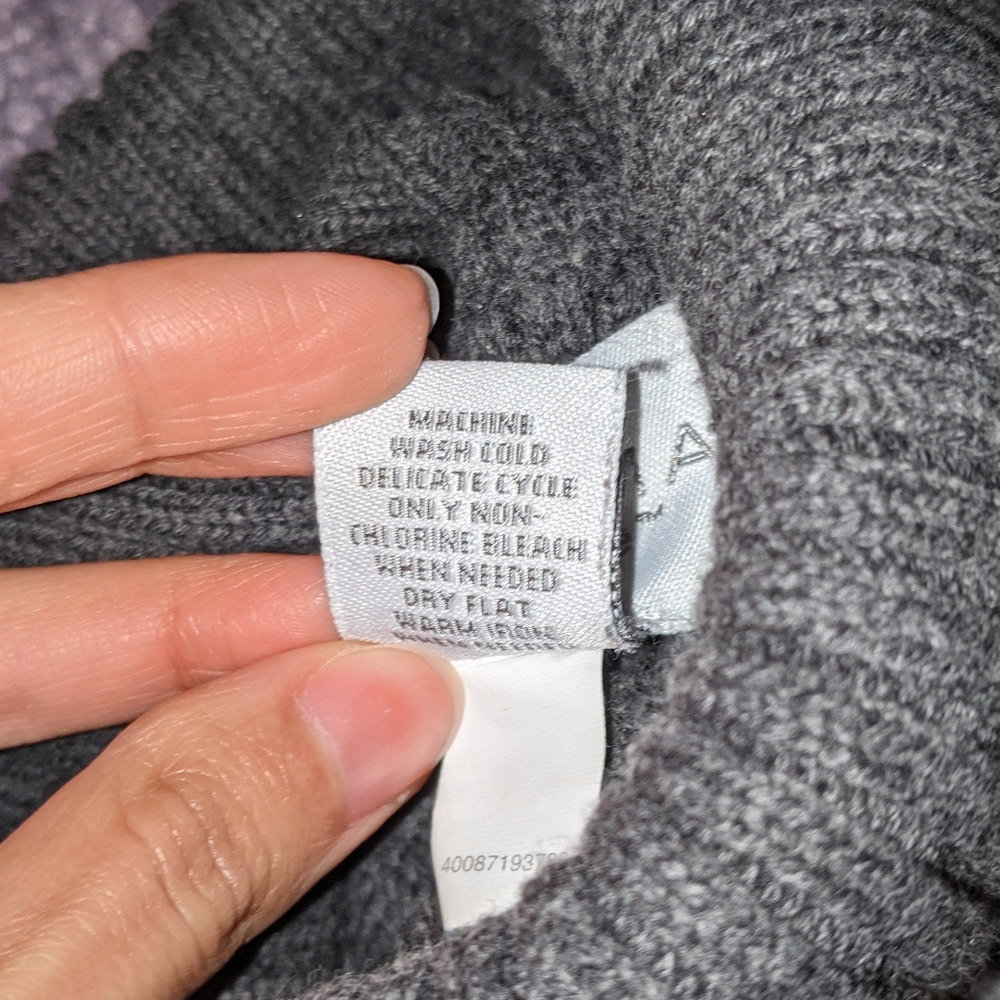 Sweater Bundle - Medium - Picture 10 of 11